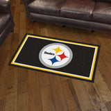 Fanmats® - NFL Pittsburgh Steelers Ultra Plush Area Rug with Steelers Logo