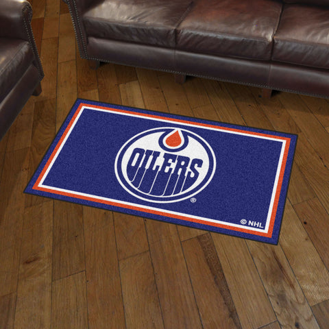 Fanmats® -NHL Edmonton Oilers 3'x5' Ultra Plush Area Rug with Circle Oilers Logo